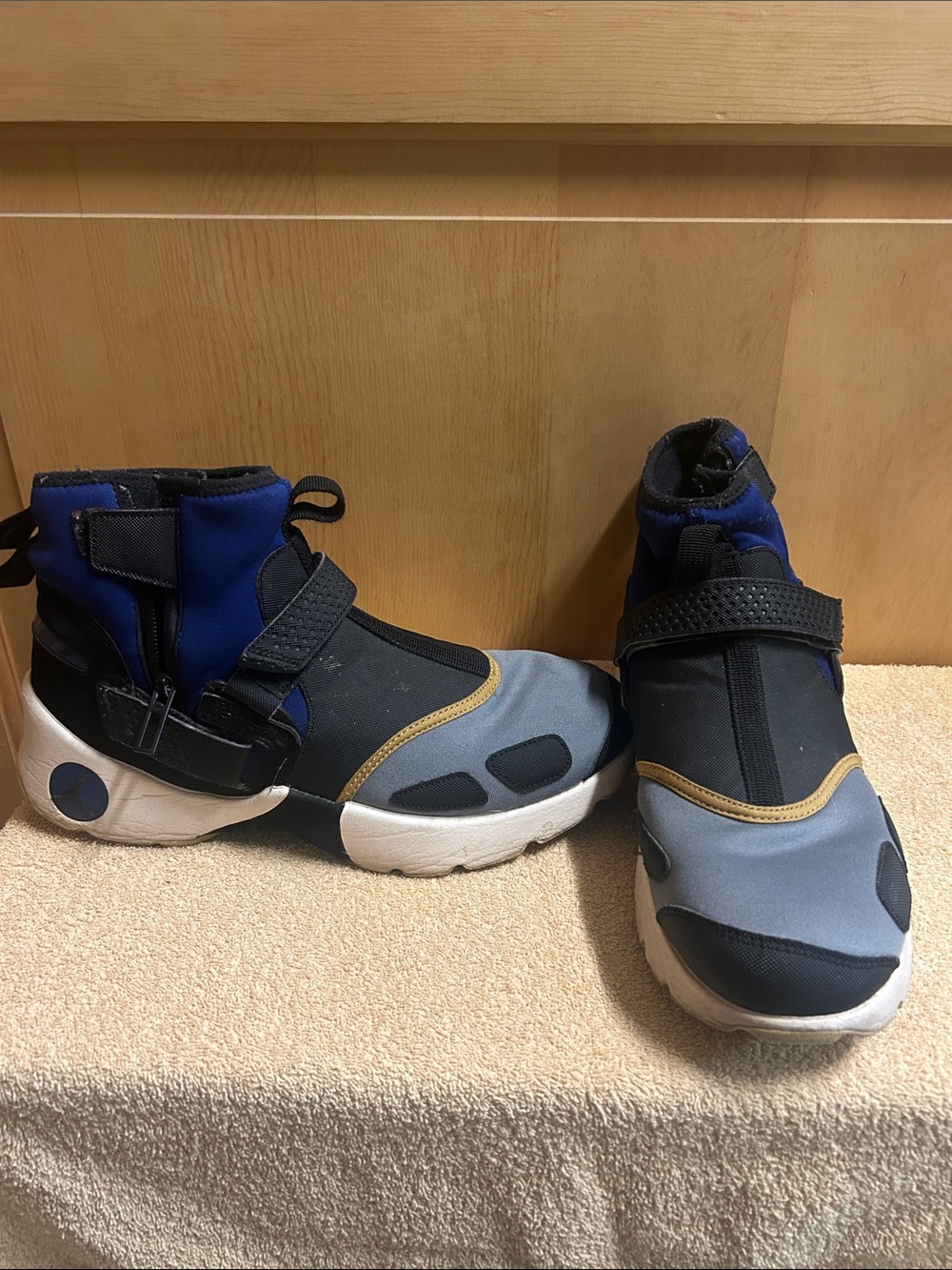 Jordan Trunner LX High Black Royal Blue Strap Sneakers Men’s Size 10
